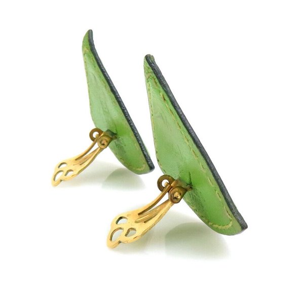 Auth HERMES Triangle Clip on Earrings Green/Gold Leather/Metal - Picture 8 of 11